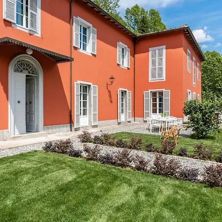 Brecht Villa Bagni di Lucca